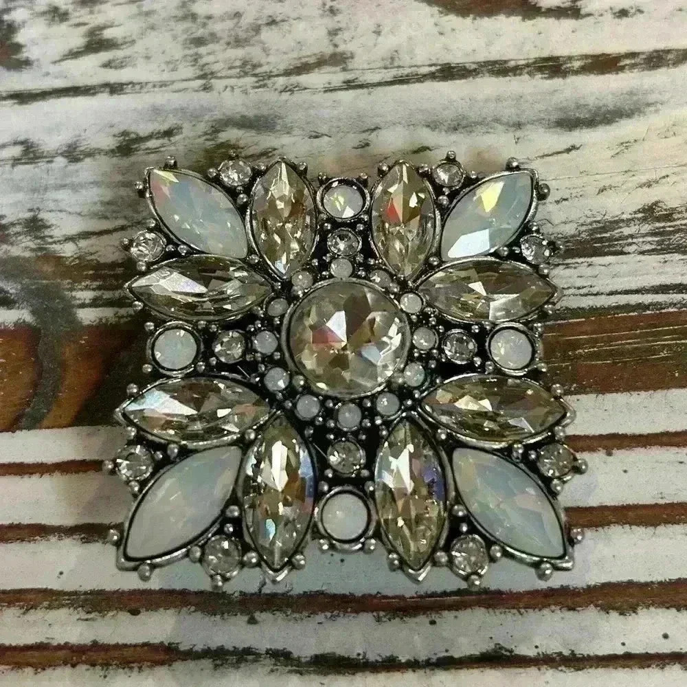 Premier Jewelry Rhinestone Brooch - Picture 6 of 6